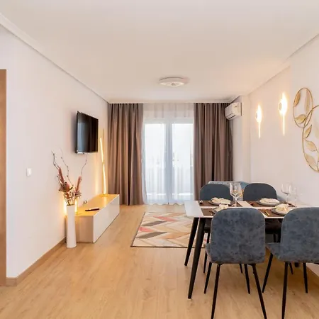 Espanatour Anna تورّيفيِخا